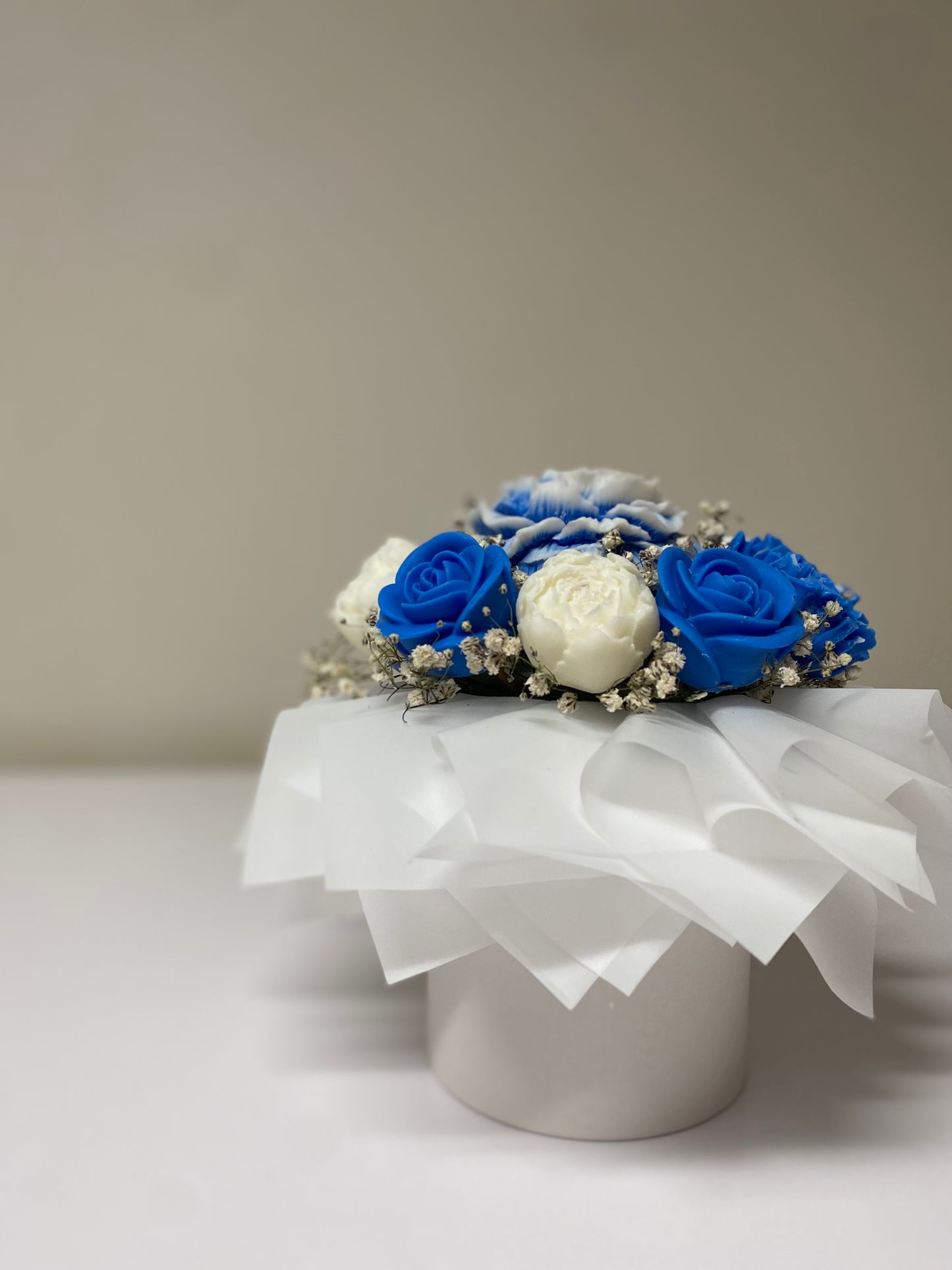Royal blue Wax Melt Arrangement