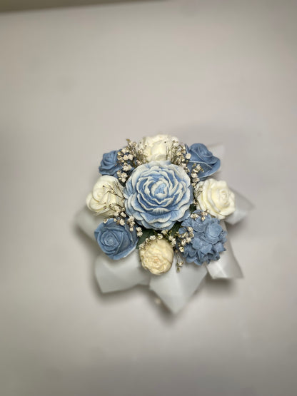 Light Blue & white wax Melt Arrangement