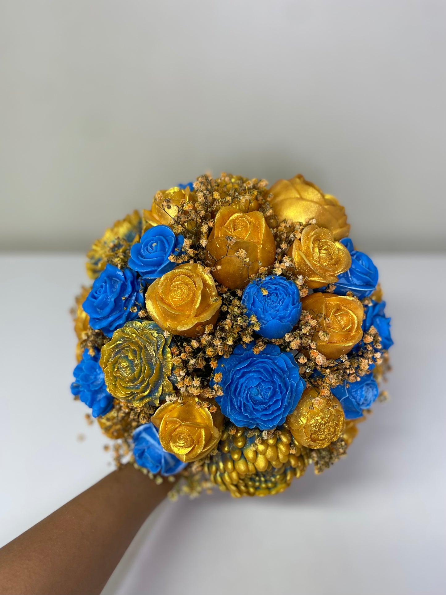 Sparkling gold with any color Wax Melt Arrangement