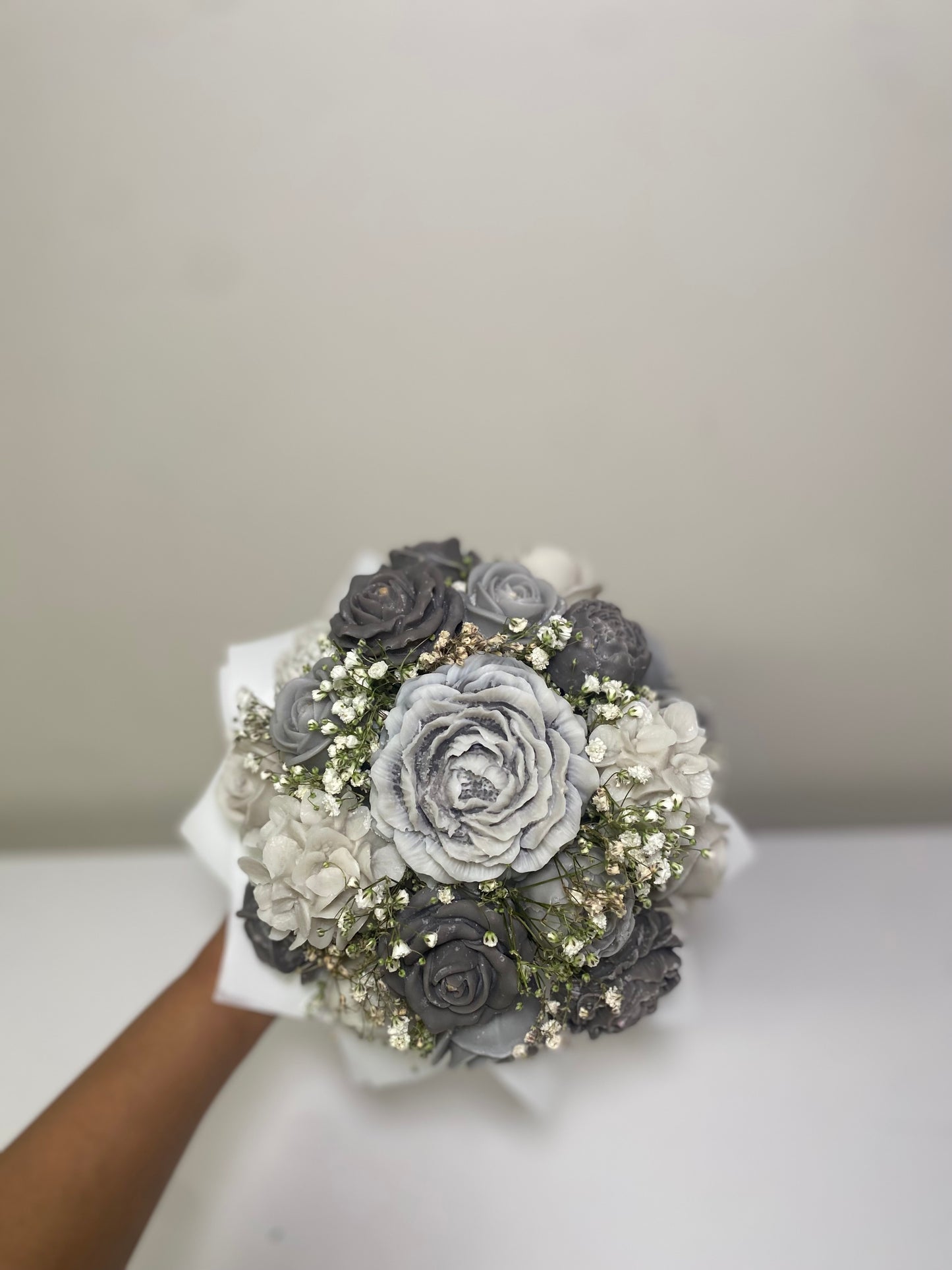 Gray & white Wax Melt Arrangement