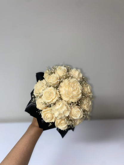 White wax Melt Arrangement