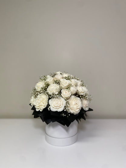 White wax Melt Arrangement