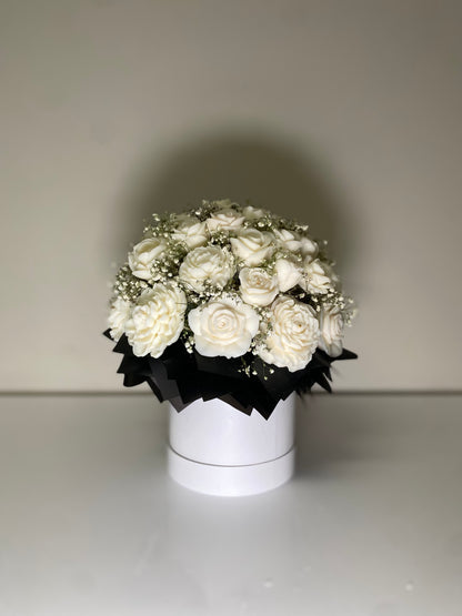 White wax Melt Arrangement