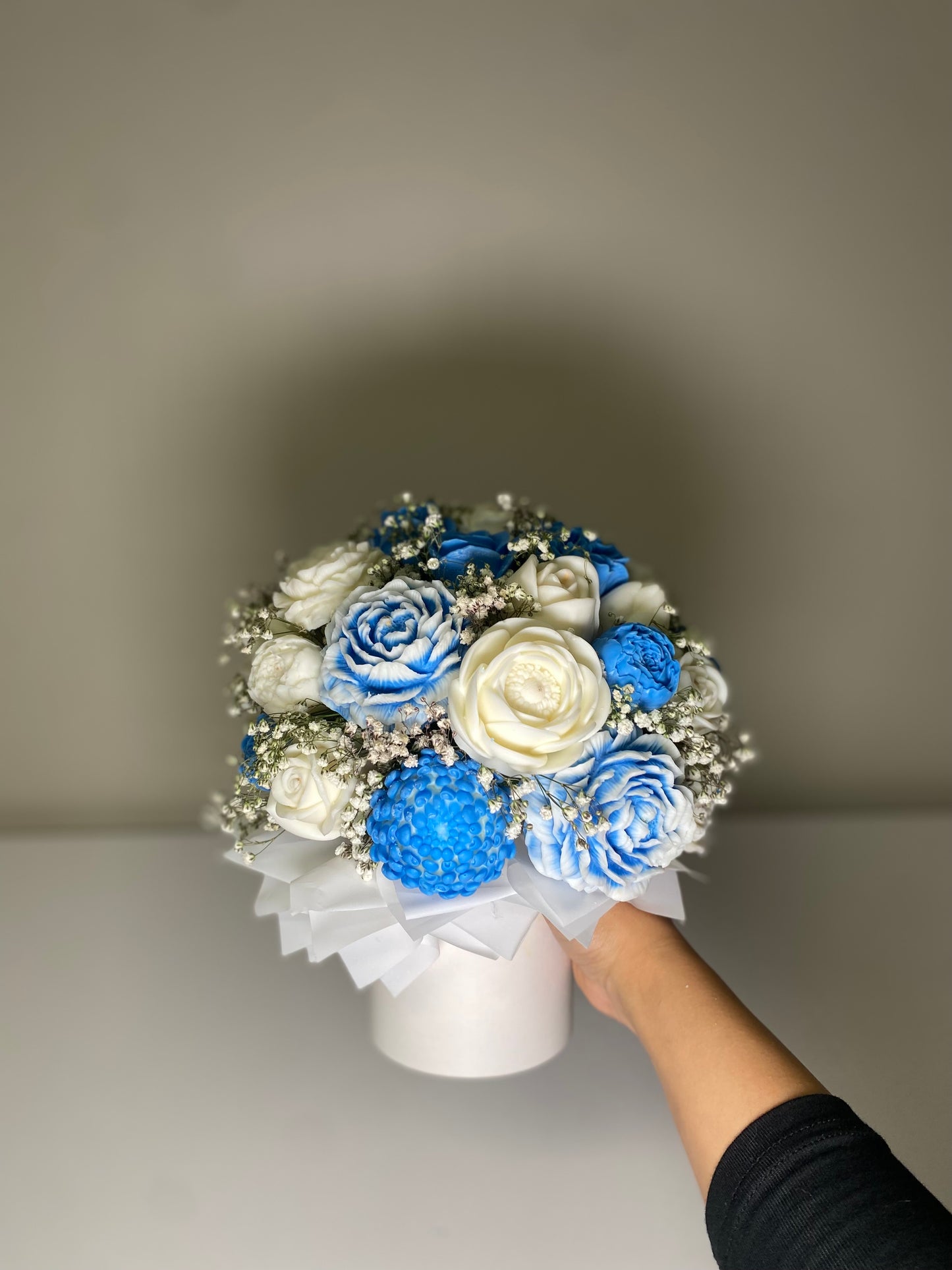 Blue & white wax Melt Arrangement